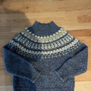 Anthropology Gray and Gold Patterned women’s sweater